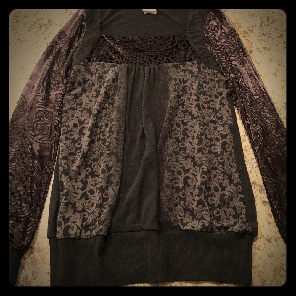 Long sleeved Daytrip unique maroon-brown shirt